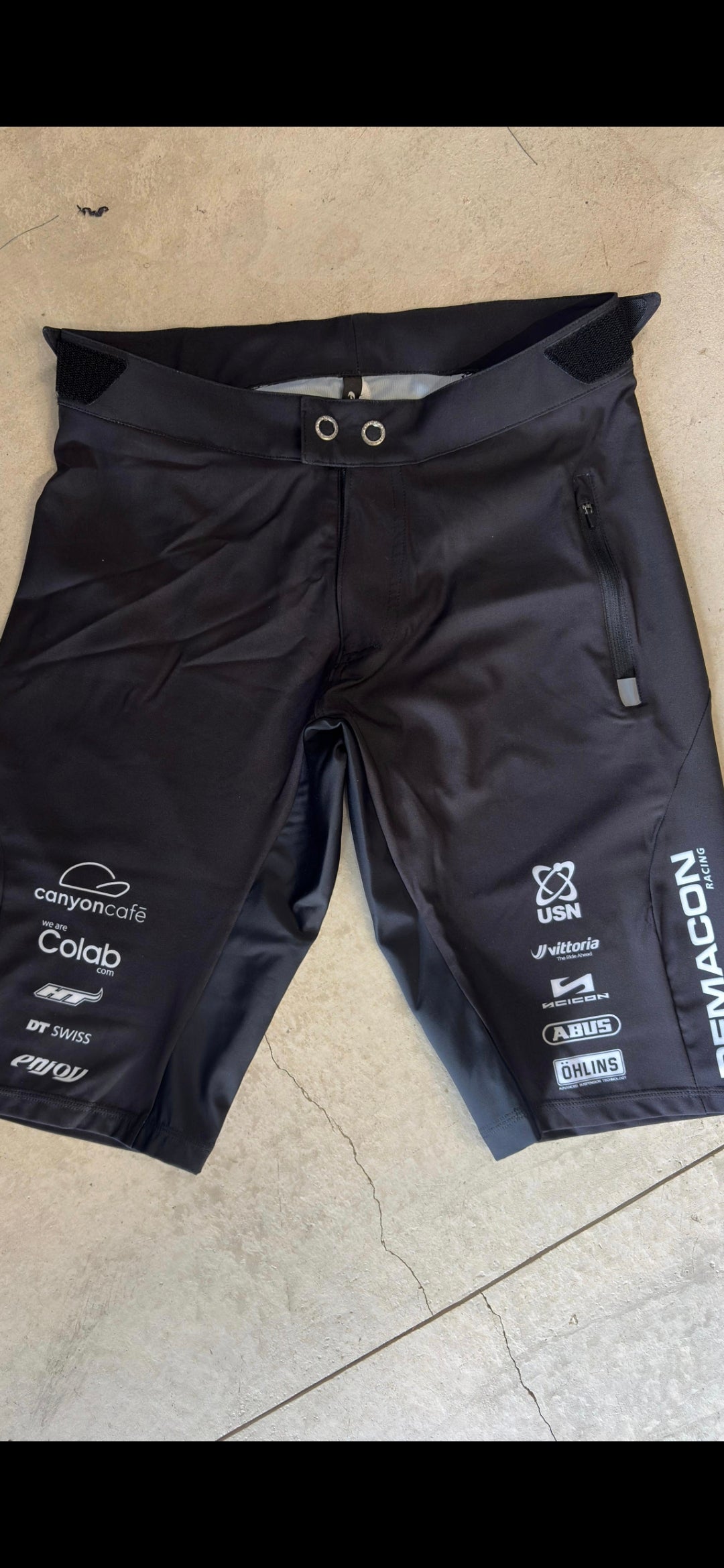 ENJOY aline trail short black