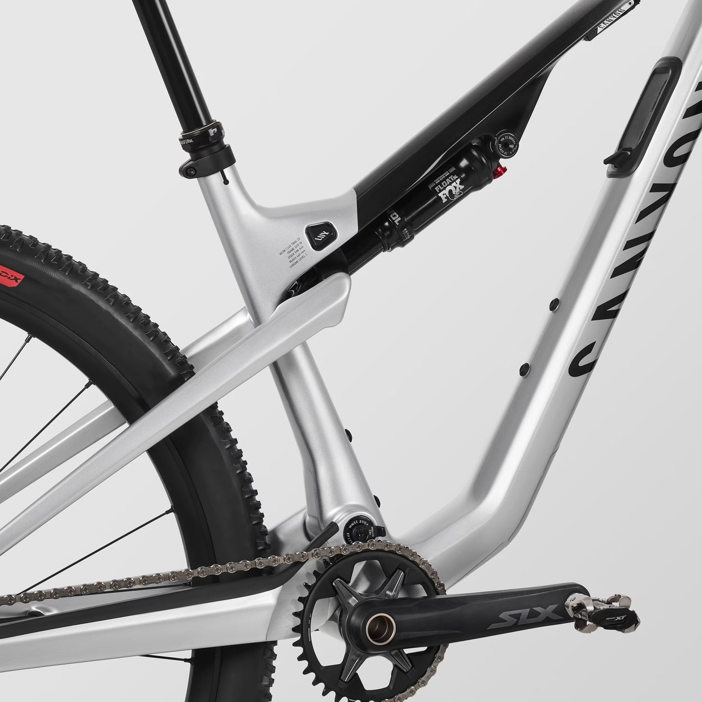 LUX TRAIL CF 7