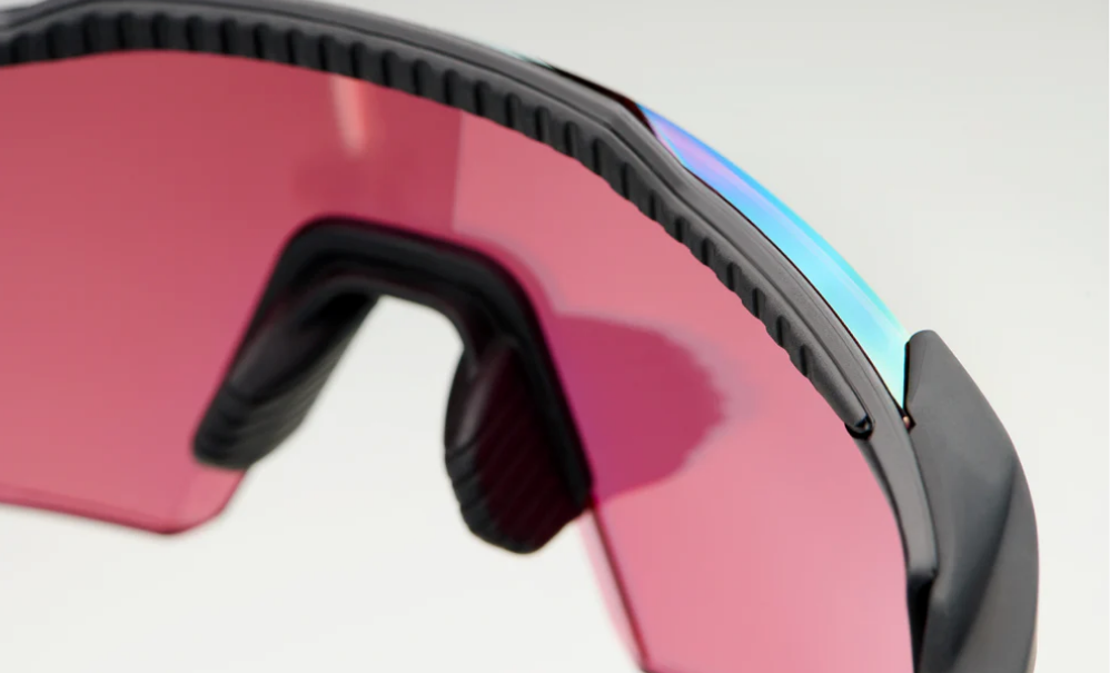 100% Aerocraft - Soft Tact Black - HiPER Red Multilayer Mirror Lens