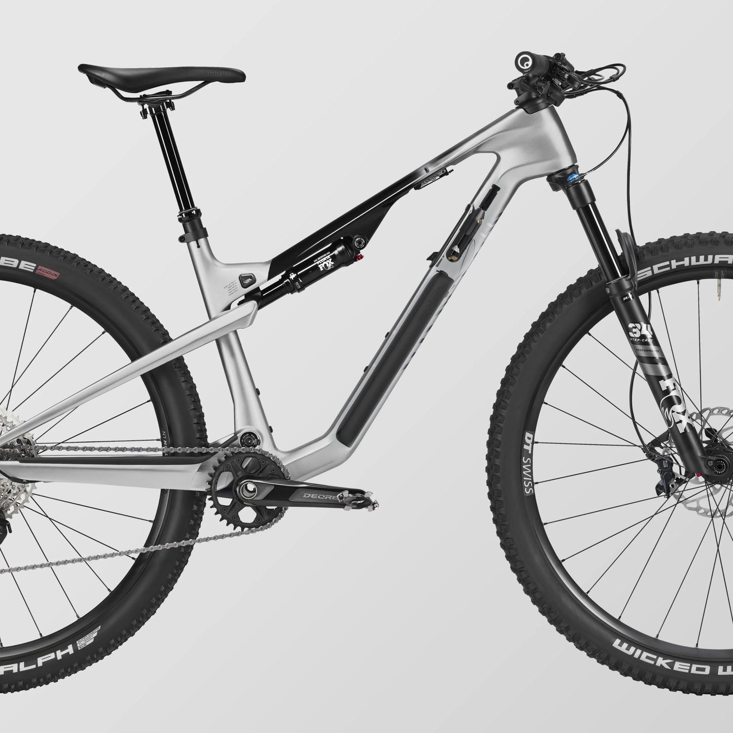 LUX TRAIL CF 6