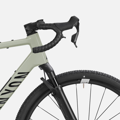 GRIZL CF 8 w/RIFT - Marketing Bike - Medium