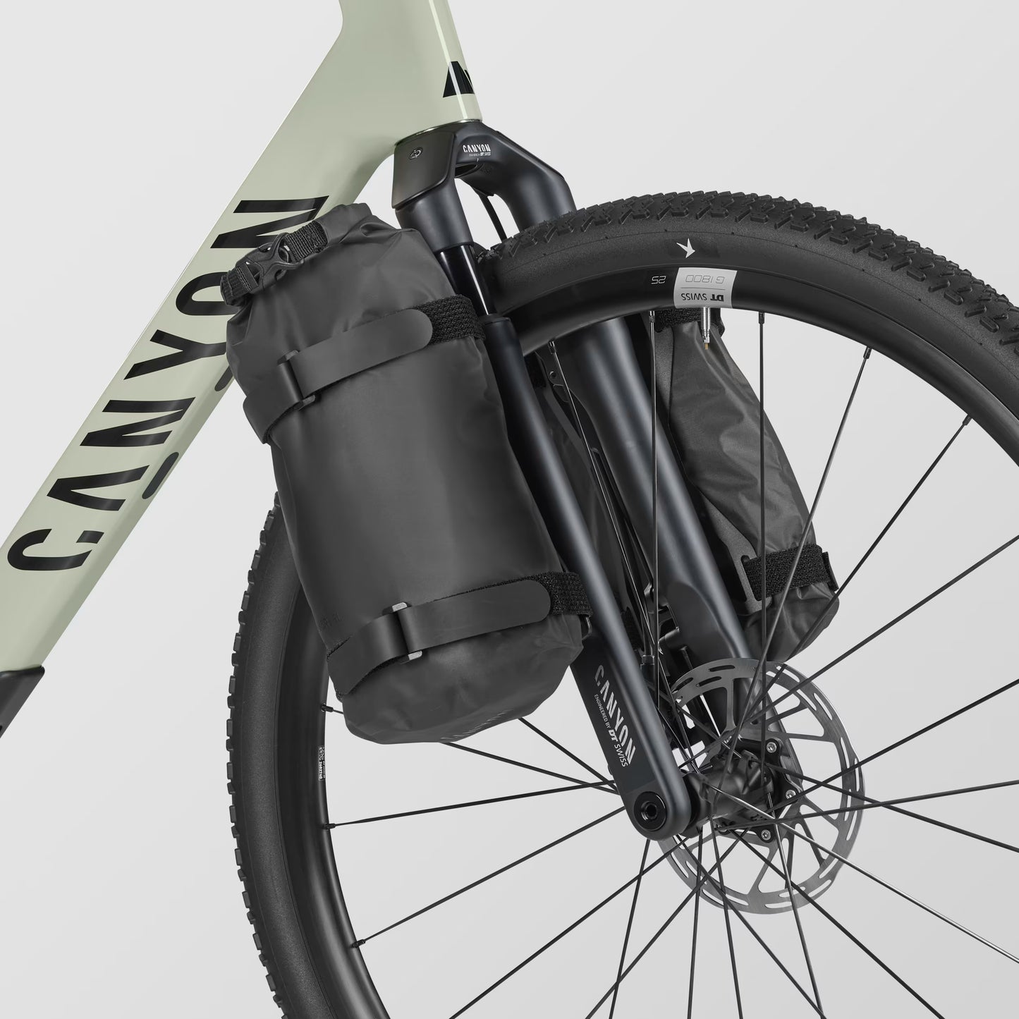 GRIZL CF 8 w/RIFT - Marketing Bike - Medium