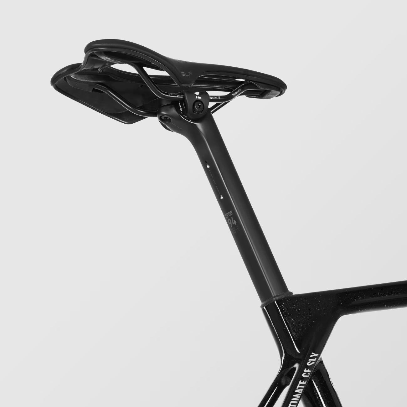 ULTIMATE CF SLX 8 Di2 - Medium - Metallic Black - NEW