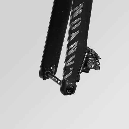AEROAD CFR Disc Frame and Brake Kit