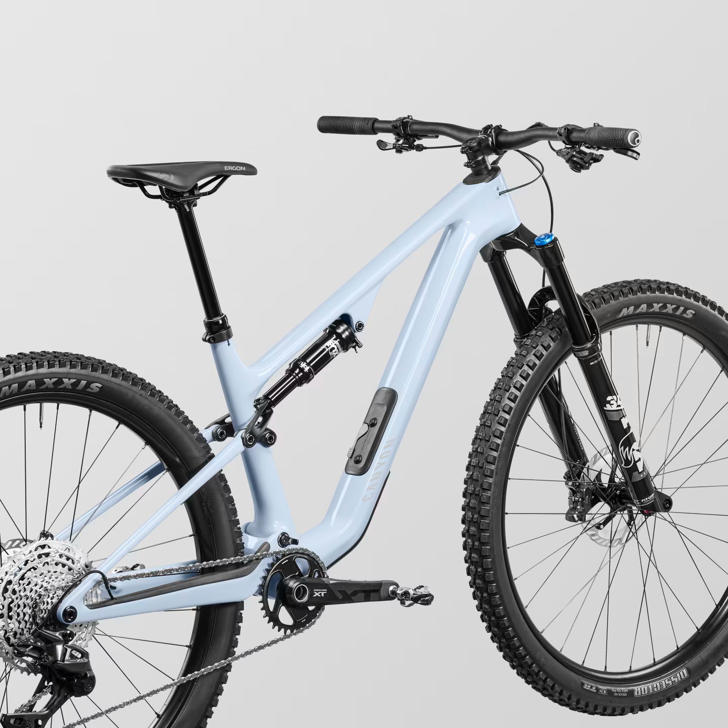 LUX TRAIL CF 6