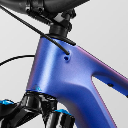 LUX TRAIL CF 8